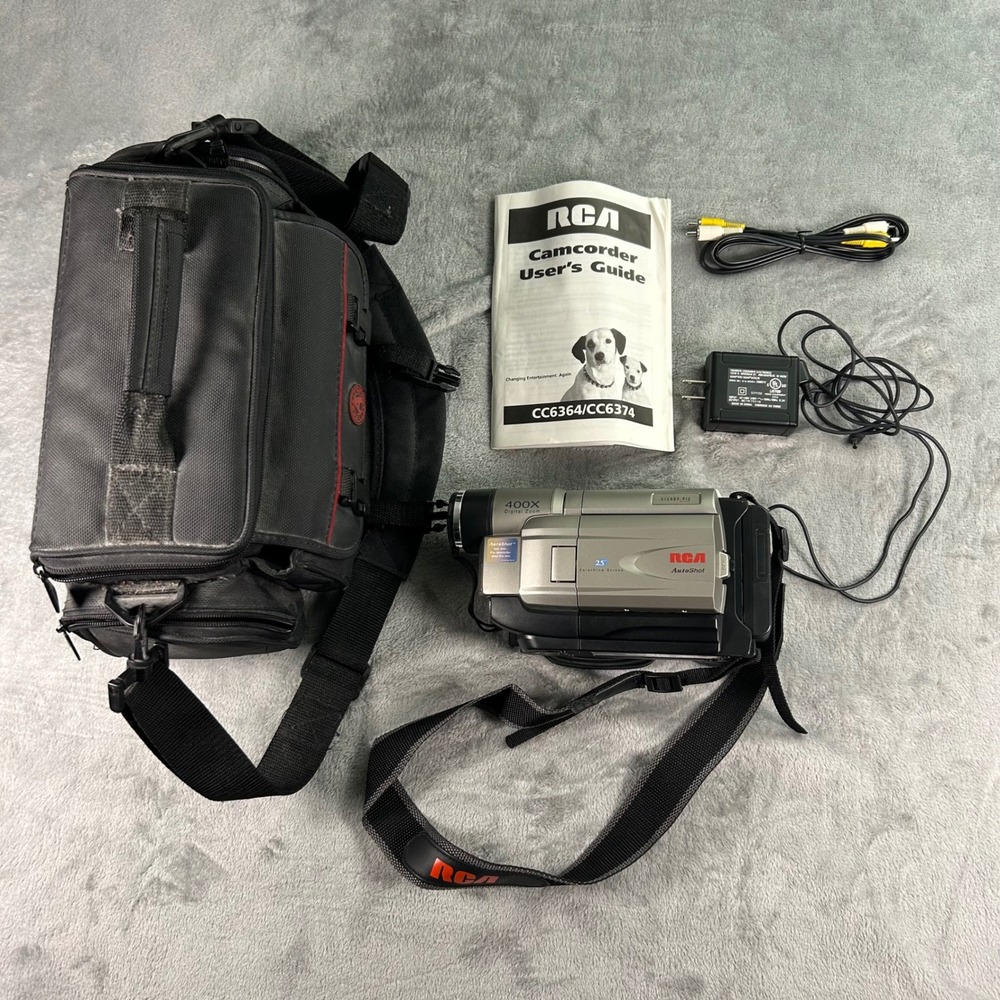 RCA AutoShot CC6364 VHS-C Camcorder 400x Zoom Bundle with Bag and Manual